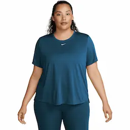 Nike plus size